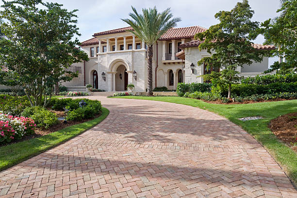Best Best Driveway Pavers  in Nroe City, MO
